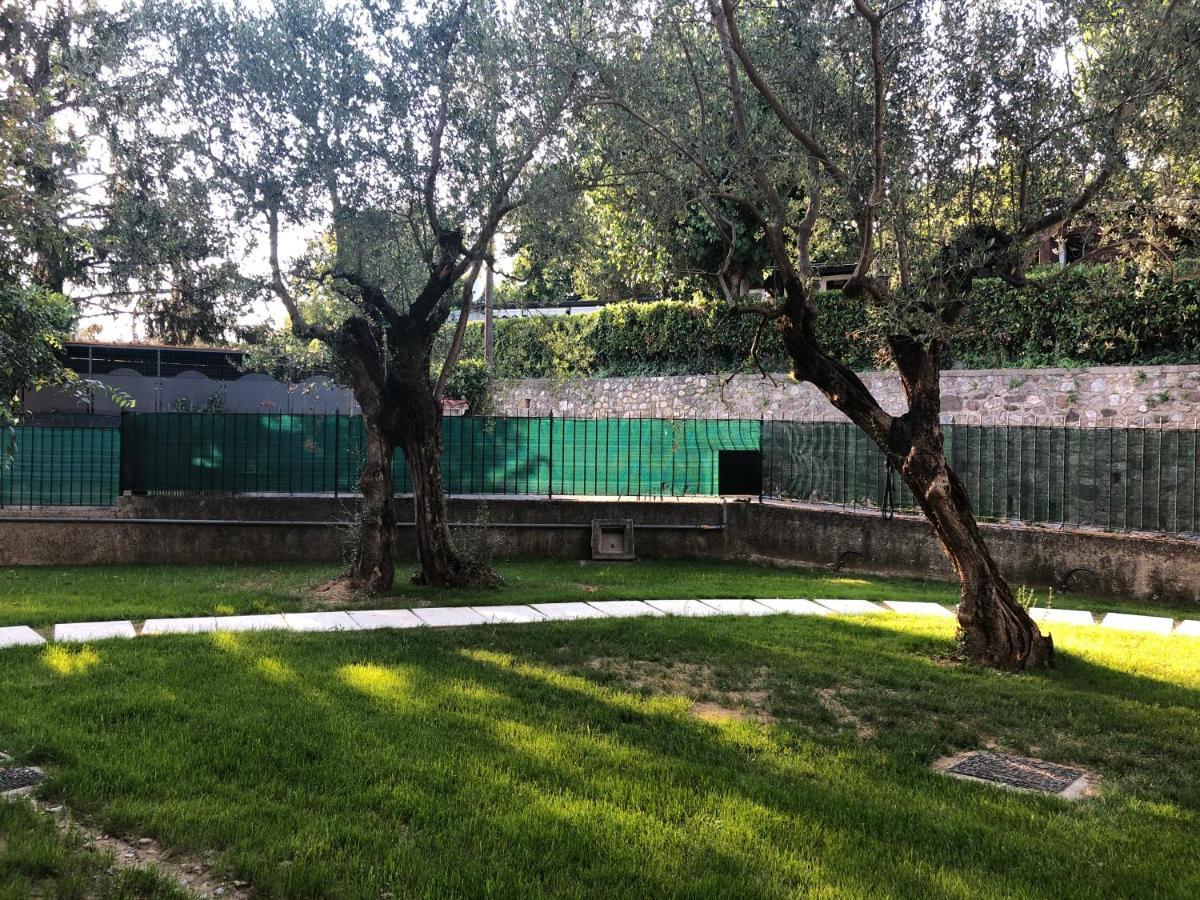 Villa Molino Moniga del Garda Bagian luar foto