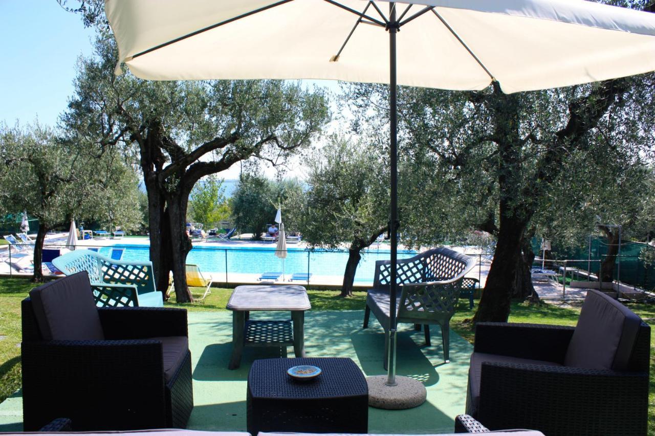 Villa Molino Moniga del Garda Bagian luar foto