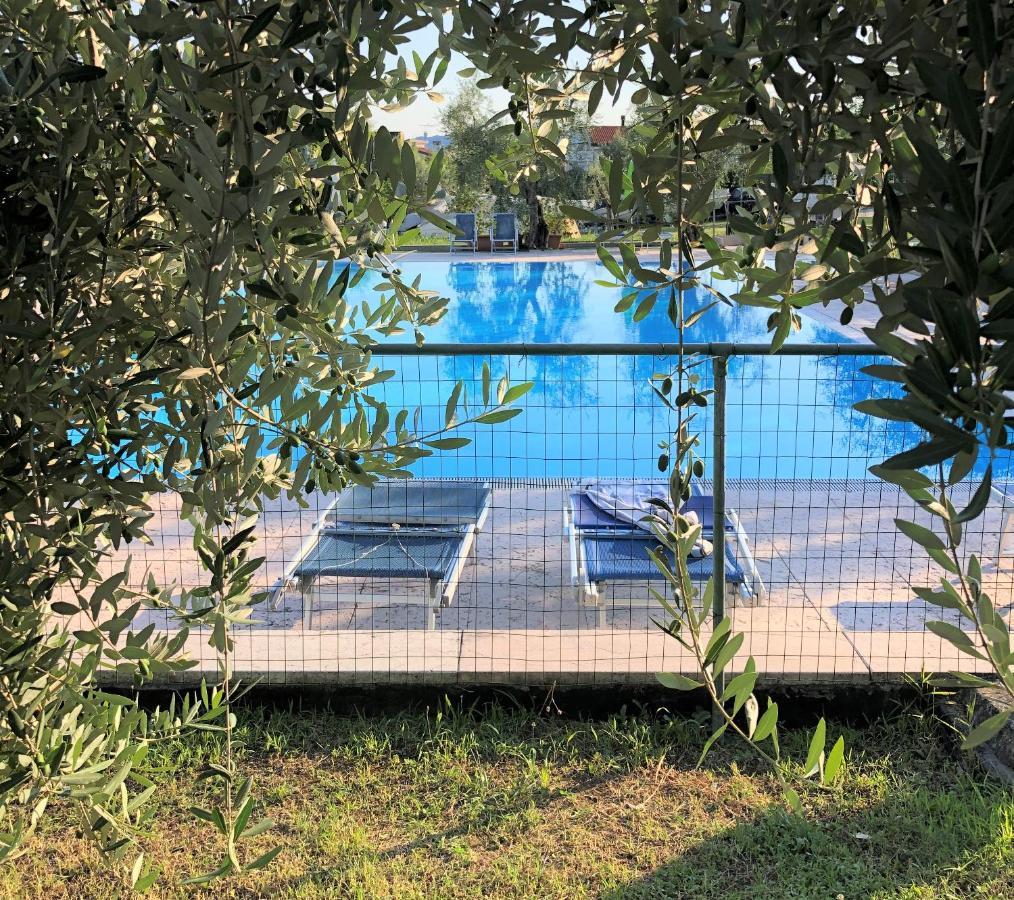Villa Molino Moniga del Garda Bagian luar foto